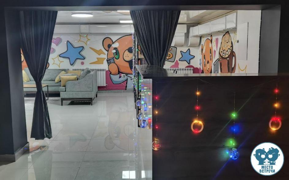 Место Встречи "Guest House Meeting Place" บิชเคก ภายนอก รูปภาพ